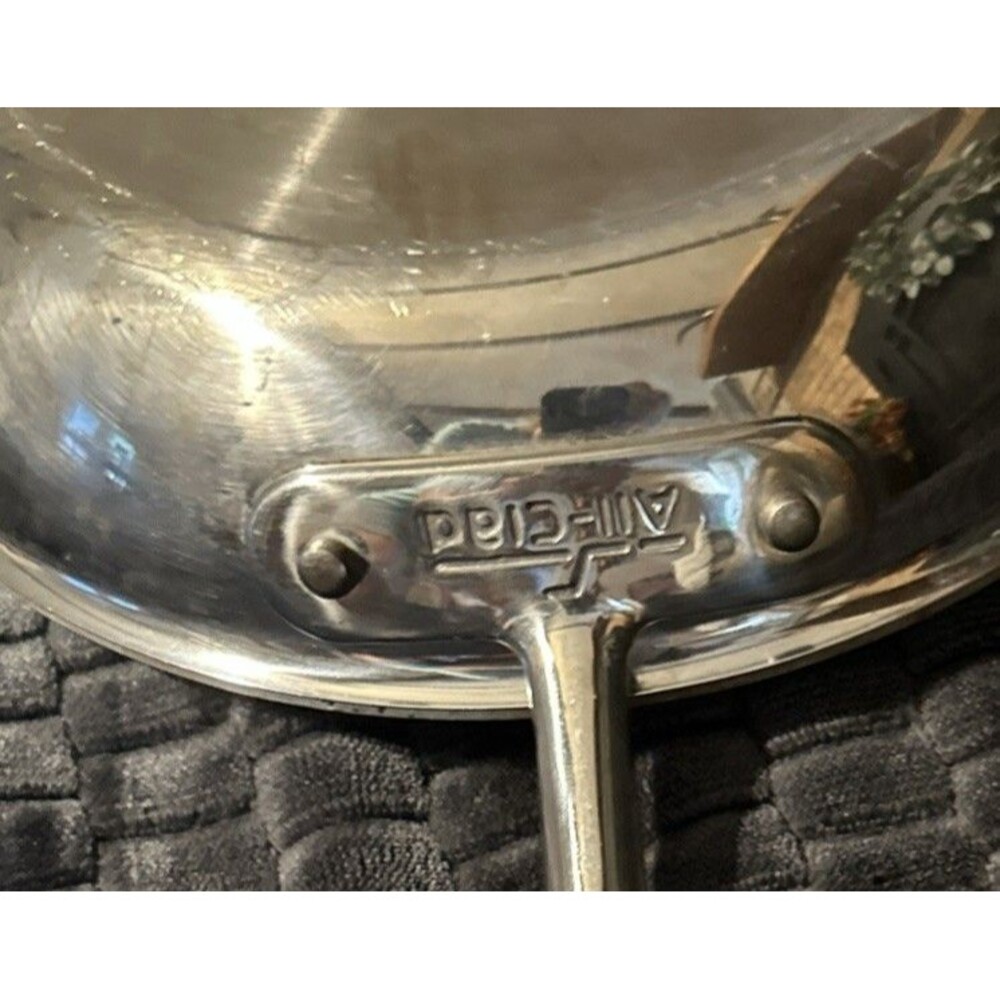 All Clad 10 inch Frying Pan D3 Stainless Steel Made In USA Saute Pan READ - Picture 4 of 7